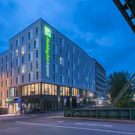 Holiday Inn Express - Wuppertal - Hauptbahnhof, An Ihg Hotel Exterior photo